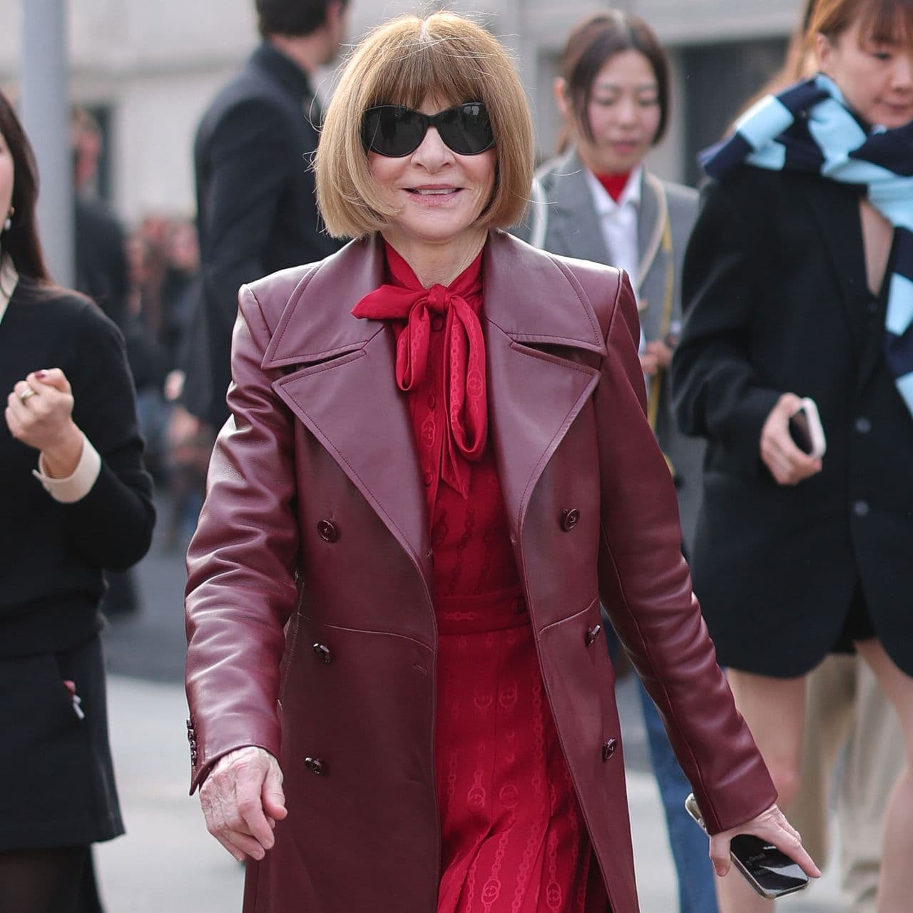  Anna Wintour Only Packed One Shoe Trend for London and Milan Fashion Weeks 